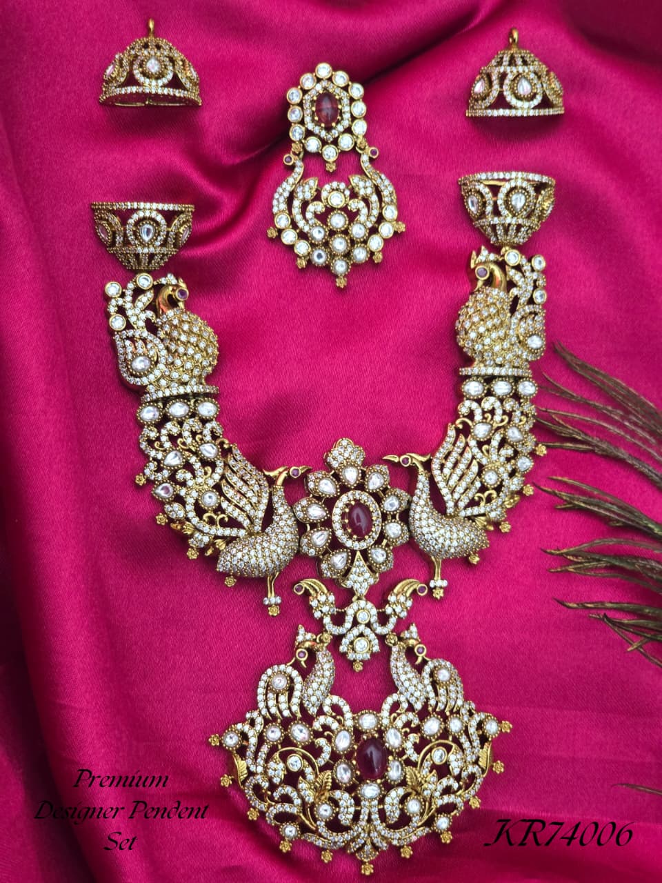 Pendent Set